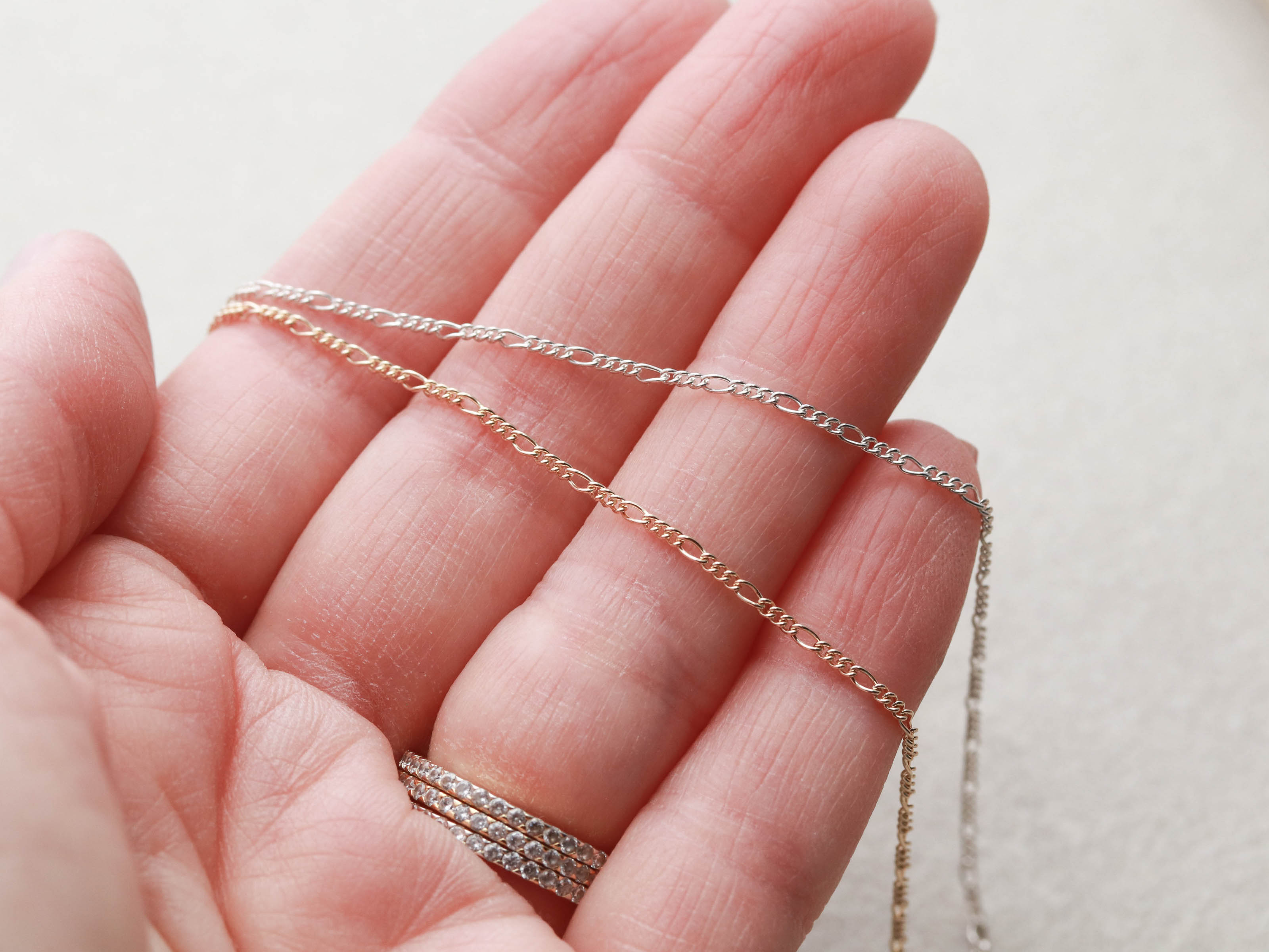 Thin figaro chain outlet