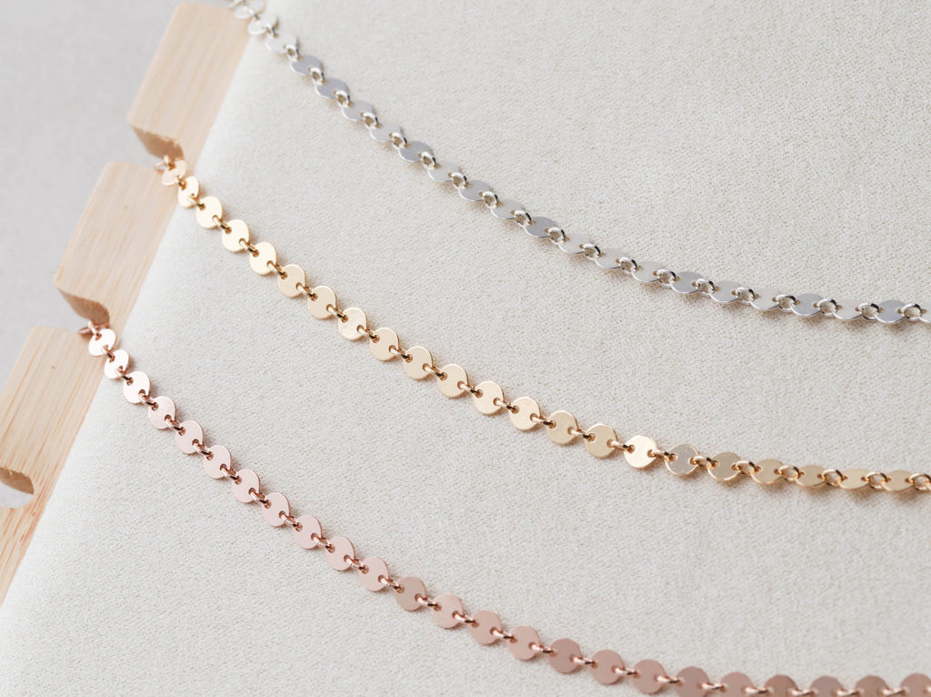 Tom Design Shop disc chain. Layering chains by Tom Design Shop.