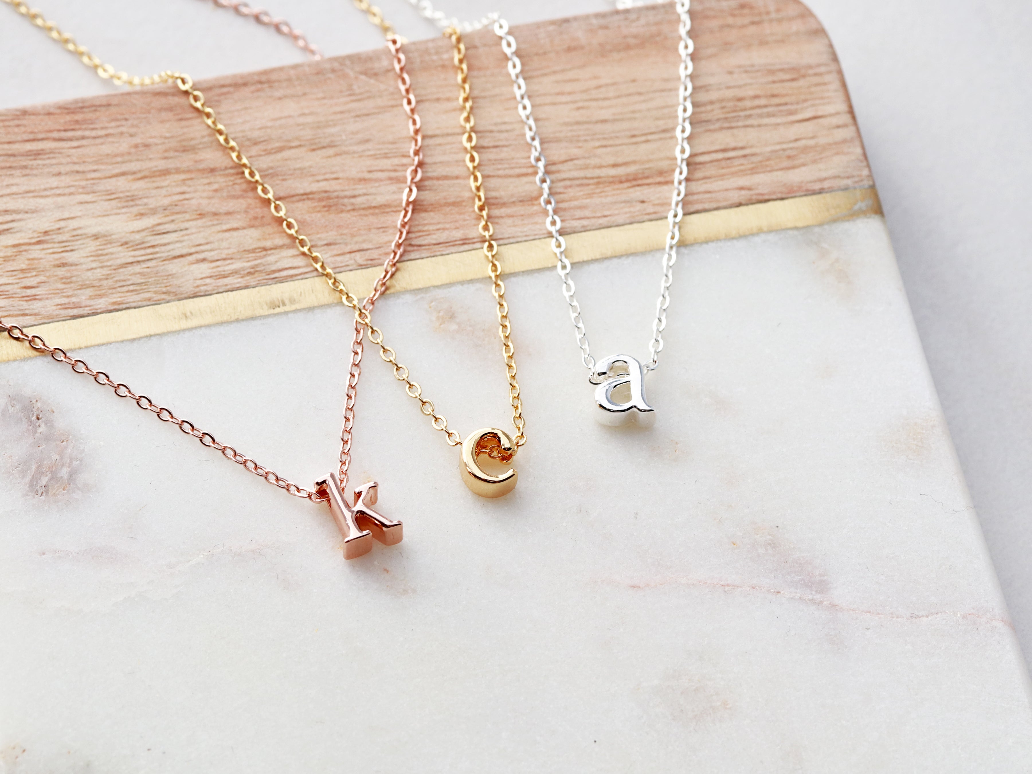Love Letters Necklace L, Balloon letter pendant in gold