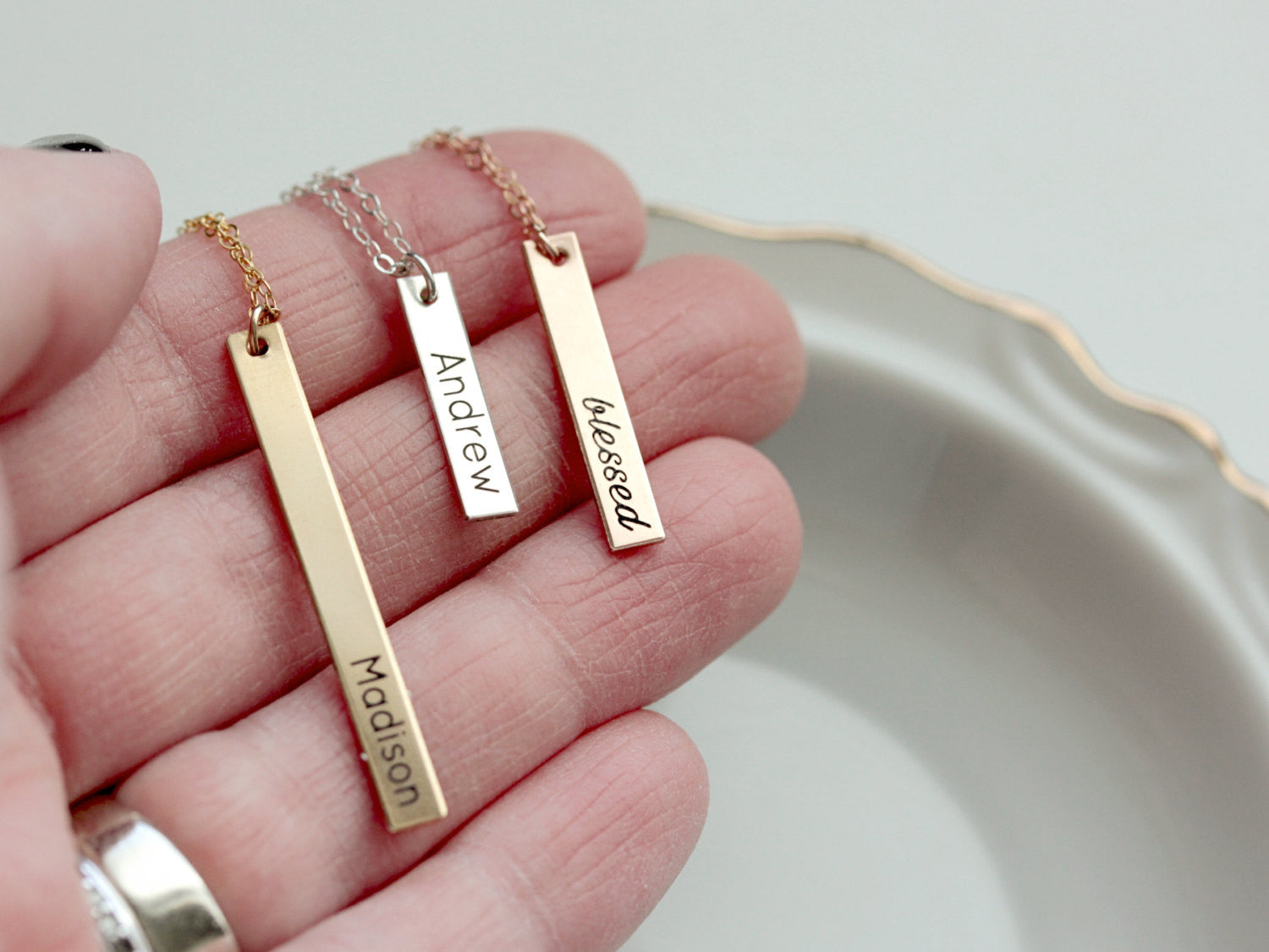 ENGRAVED VERTICAL BAR NECKLACE – GiftsVilla